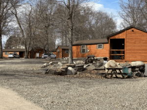 Campground cabins to stay in at Bodnarosa.