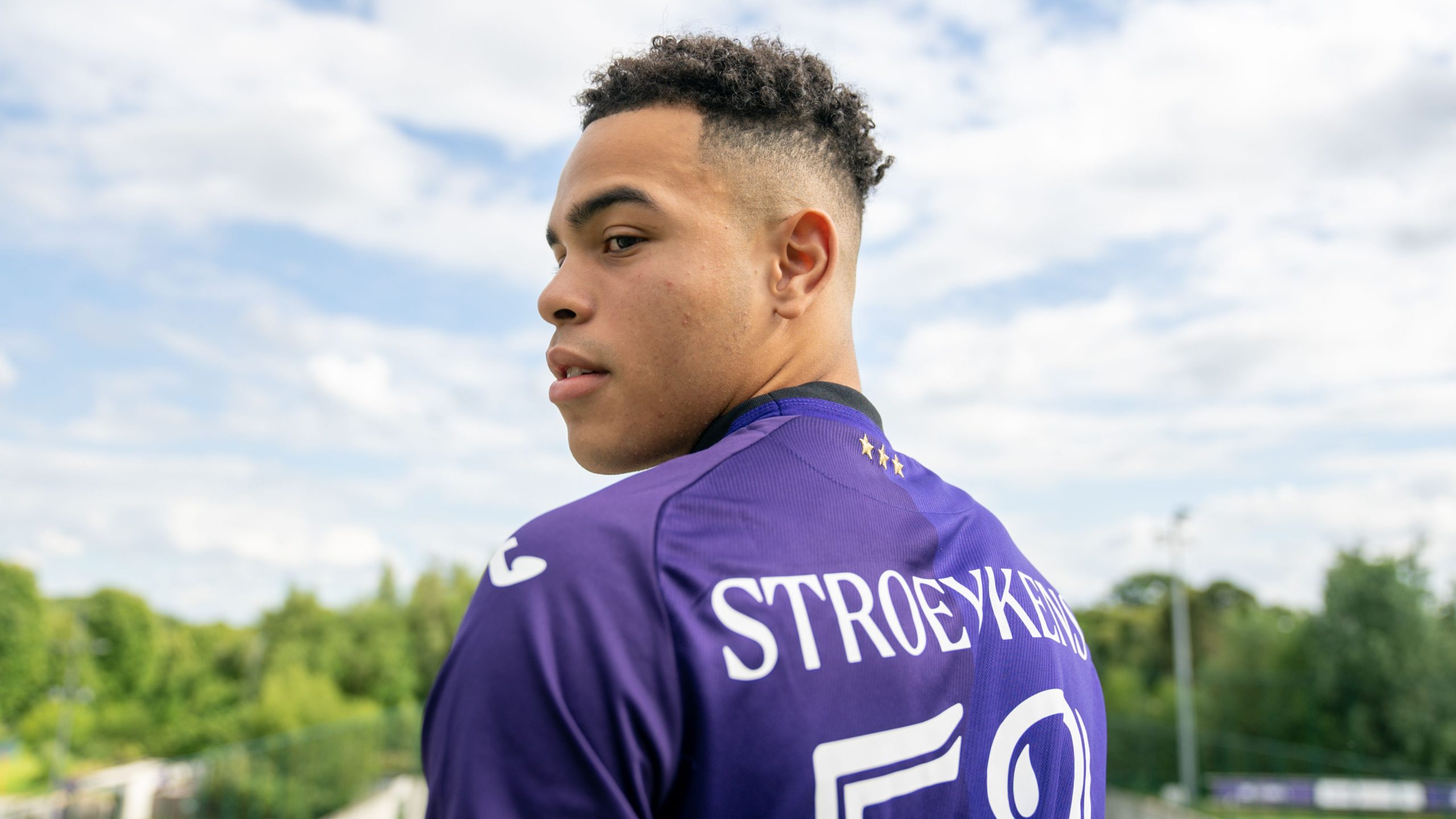 Mario Stroeykens Leeds Target Geladang Penerus Hernandez temp